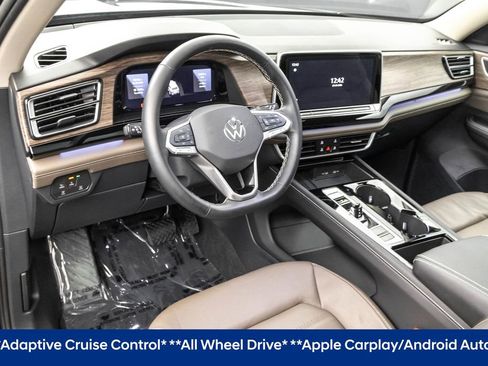 Used 2025 Volkswagen Atlas SEL image 5
