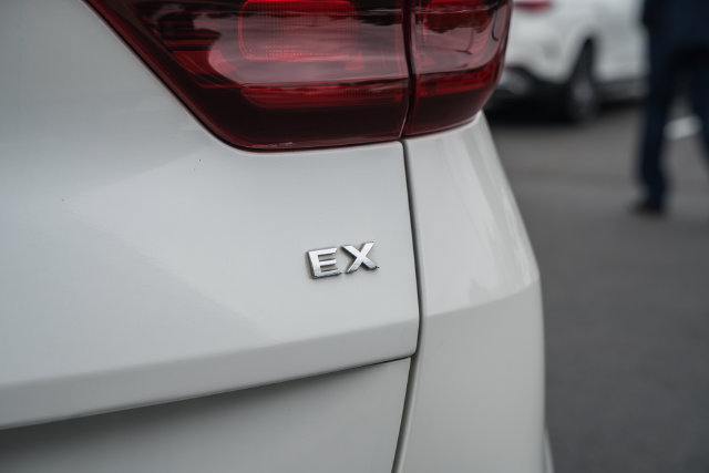 Used 2022 Kia Sportage EX w/ EX Technology Package AWD/4WD image 8