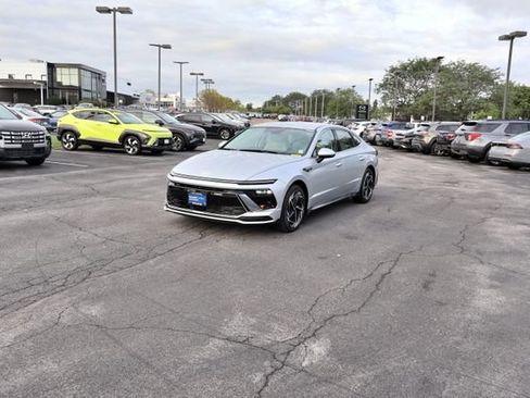 Used 2026 Hyundai Sonata SEL FWD image 4
