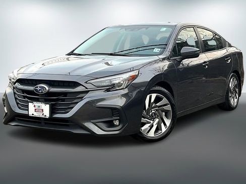 Used 2024 Subaru Legacy Limited image 3