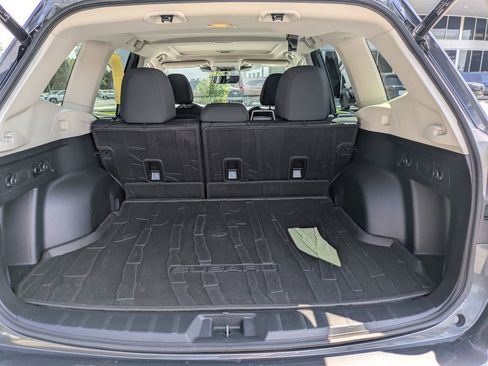 Used 2023 Subaru Forester Premium AWD/4WD image 13