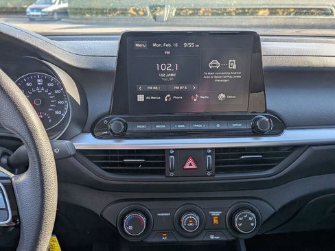 Used 2023 Kia Forte LXS image 26