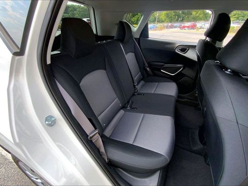 Used 2025 Kia Soul LX FWD image 24