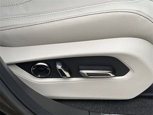 Certified 2025 Acura RDX w/ Technology Package image 32