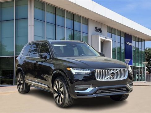 Certified 2025 Volvo XC90 T8 Plus w/ Protection Package Premier image 2