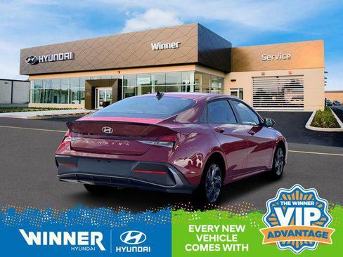 New 2026 Hyundai Elantra Sport image 7