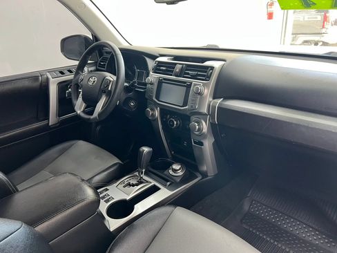 Used 2017 Toyota 4Runner SR5 Premium AWD/4WD image 15