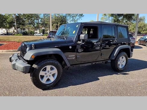 Used 2018 Jeep Wrangler Unlimited Sport S image 31