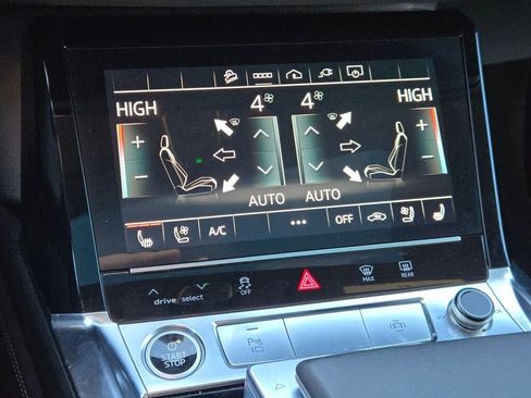 Used 2022 Audi e-tron Premium Plus w/ Premium Plus Package image 29