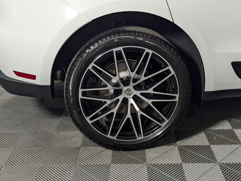 New 2026 Porsche Macan AWD/4WD image 13