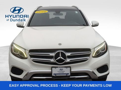 Used 2019 Mercedes-Benz GLC 300 4MATIC w/ Premium Package image 11