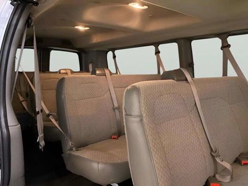 Used 2025 Chevrolet Express 3500 LT w/ LT Preferred Equipment Group RWD image 22