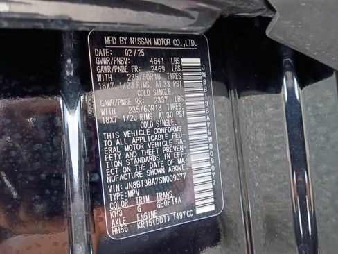 Used 2025 Nissan Rogue SV w/ SV Premium Package FWD image 35