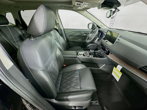 New 2026 Nissan Rogue Platinum w/ Platinum Premium Package image 35