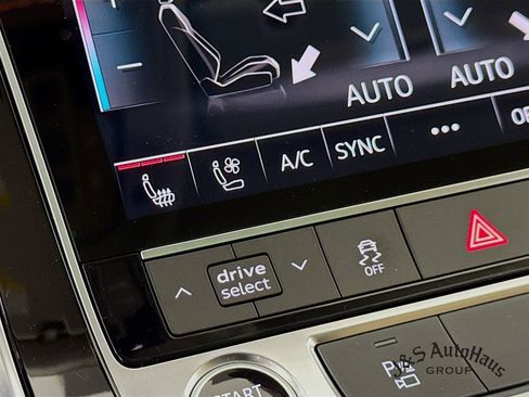 Used 2023 Audi Q8 Premium Plus w/ Premium Plus Package image 26