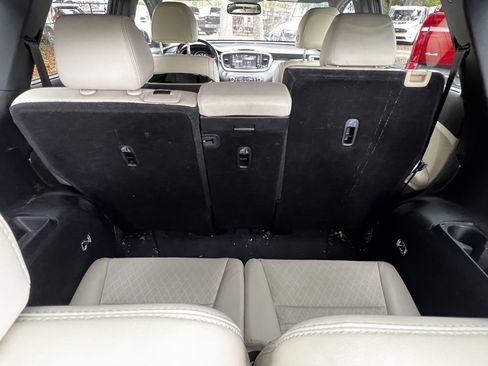 Used 2018 Kia Sorento SX image 49