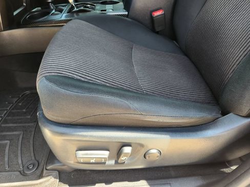 Used 2018 Toyota 4Runner TRD Off-Road AWD/4WD image 27