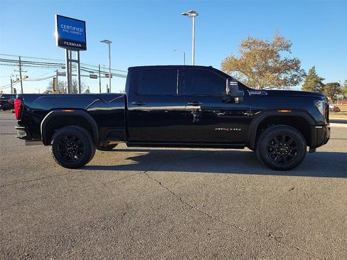 Used 2025 GMC Sierra 2500 AT4 w/ AT4 Premium Plus Package image 12