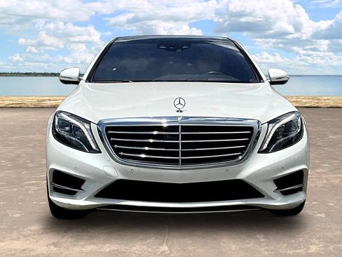 Used 2016 Mercedes-Benz S 550 Sedan image 2