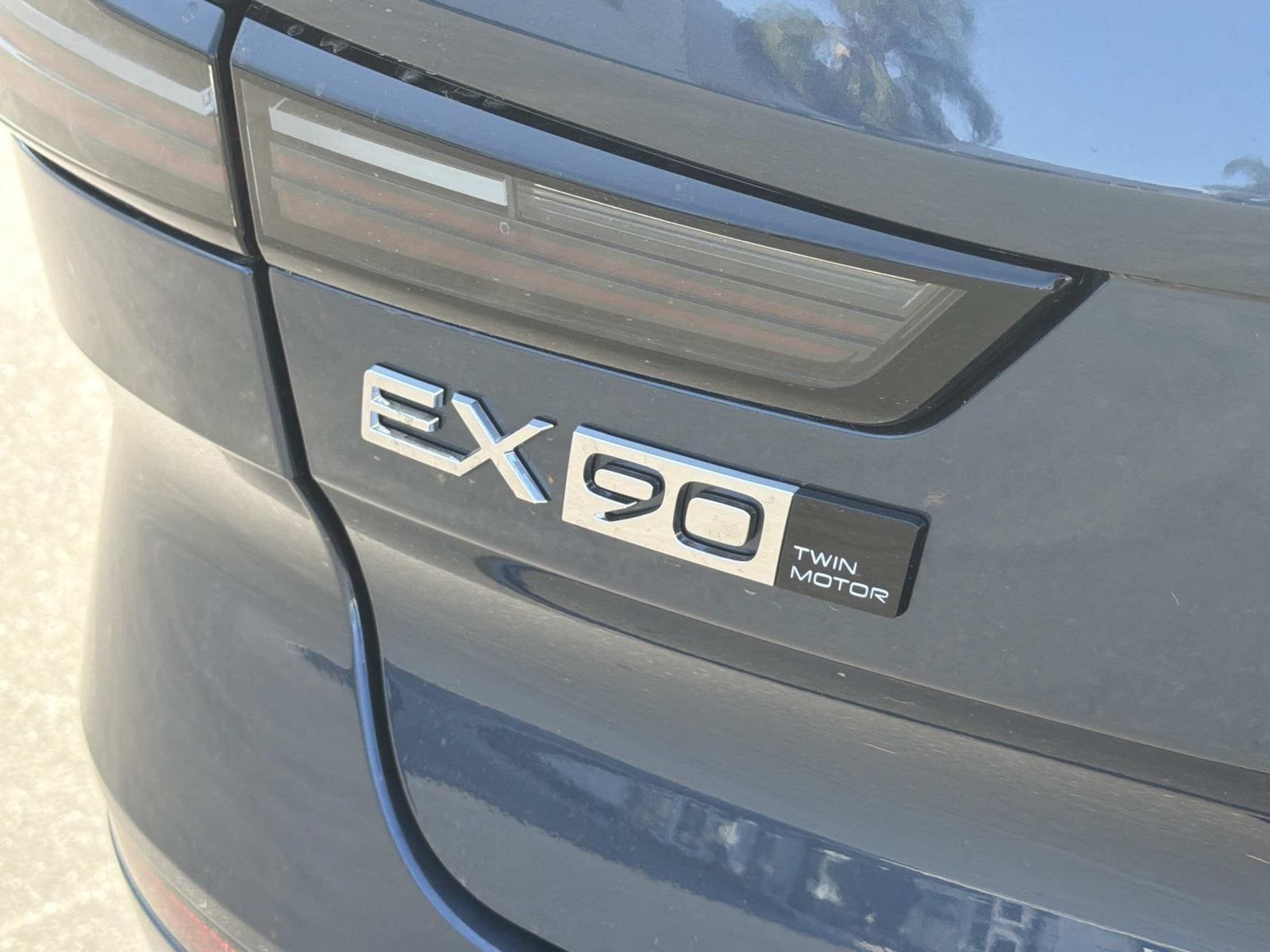 New 2026 Volvo EX90 Plus AWD/4WD image 23
