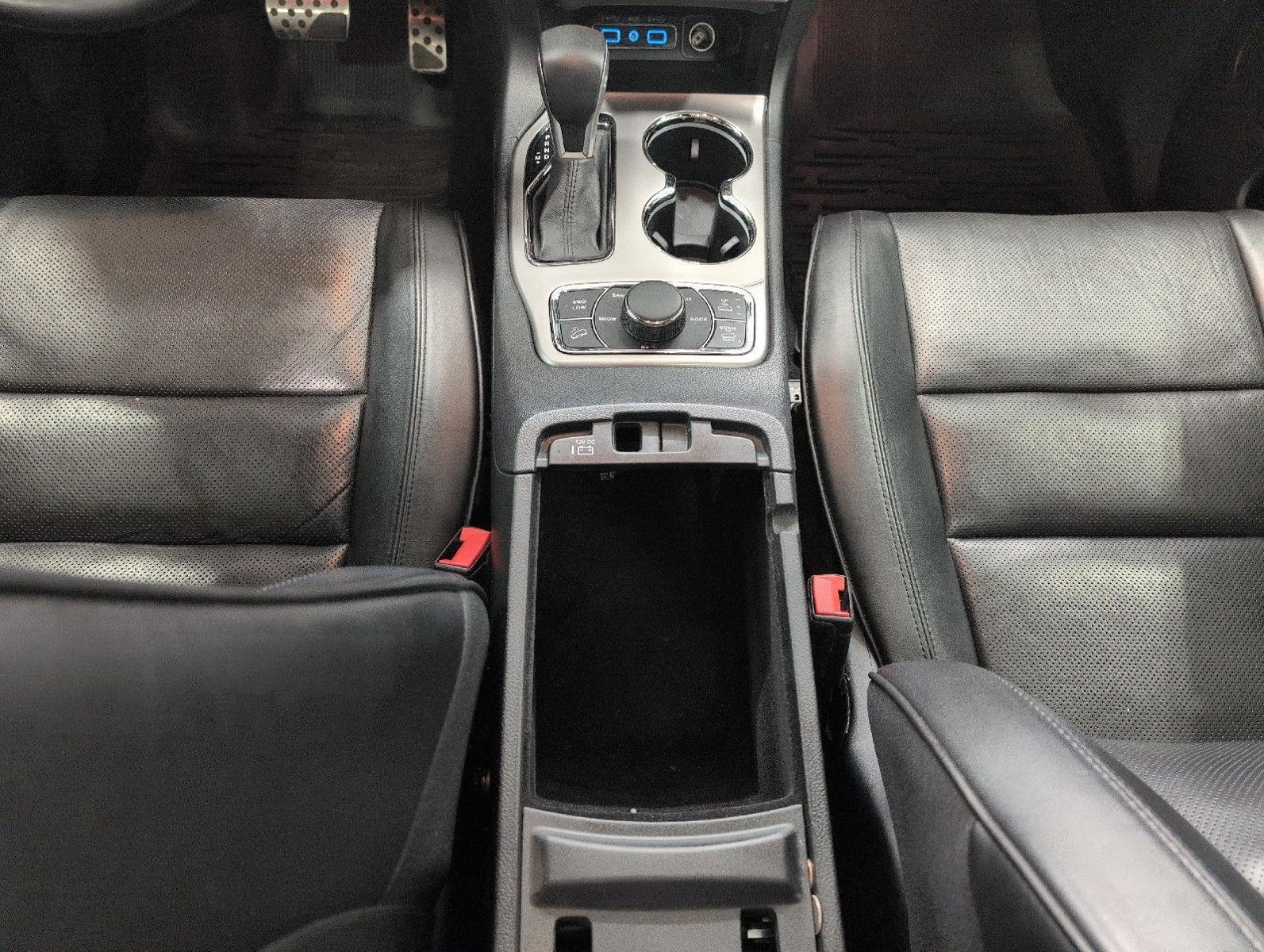 Used 2021 Jeep Grand Cherokee Overland AWD/4WD image 18