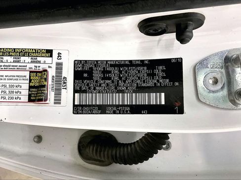 Used 2010 Toyota Tundra 4x4 CrewMax image 20