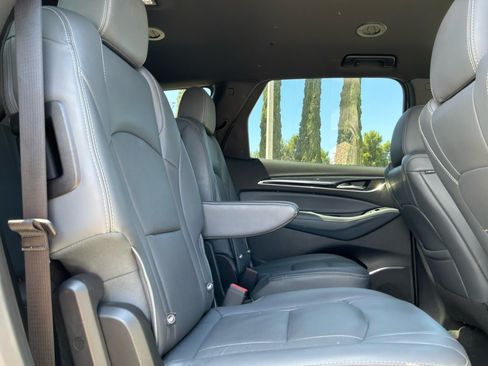 Used 2024 Buick Enclave Premium AWD/4WD image 19