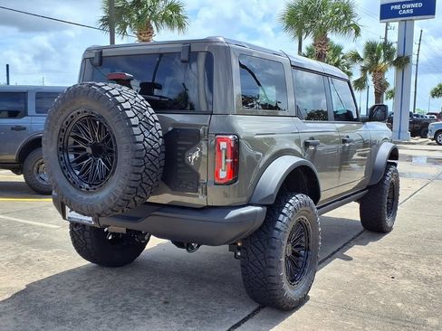 New 2026 Ford Bronco Badlands AWD/4WD image 2