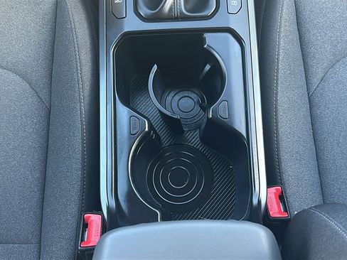 Used 2025 Kia K4 LXS image 27