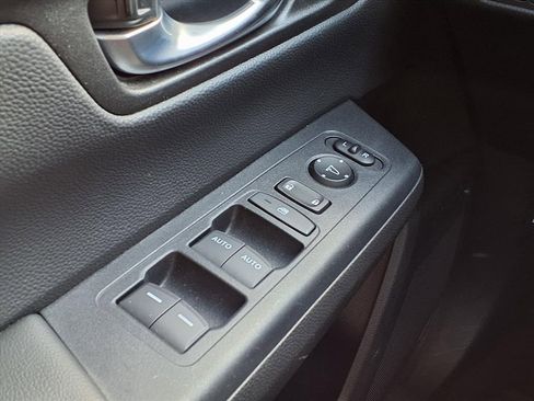 Used 2024 Honda CR-V EX image 19
