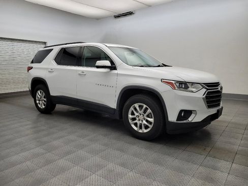 Used 2019 Chevrolet Traverse LT FWD image 11