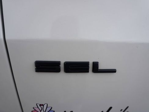 Certified 2022 Ford Escape SEL w/ SEL Stealth AWD Package image 32