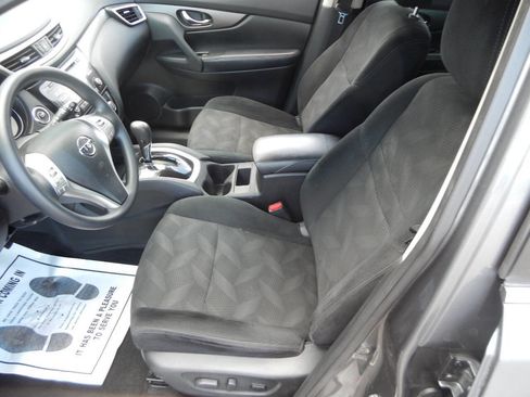 Used 2015 Nissan Rogue SV image 25