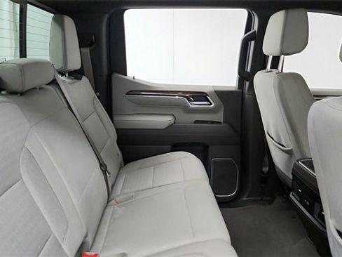 Used 2023 Chevrolet Silverado 1500 LT Trail Boss w/ Convenience Package II image 22