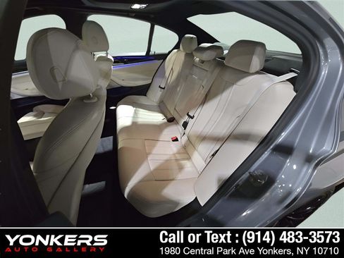 Used 2023 BMW 540i xDrive w/ Convenience Package AWD/4WD image 17