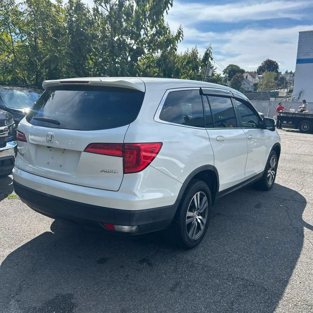 Used 2017 Honda Pilot EX-L image 4