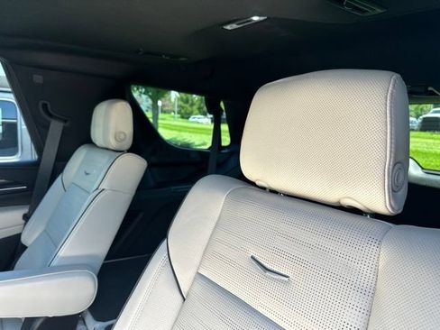 Used 2023 Cadillac Escalade Sport w/ Touring Package AWD/4WD image 15