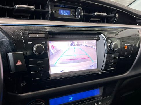 Used 2014 Toyota Corolla S FWD image 21