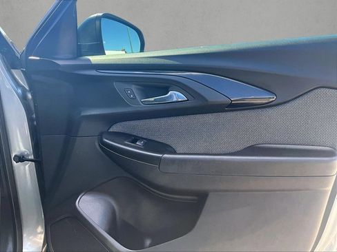 Used 2023 Chevrolet TrailBlazer LS image 18