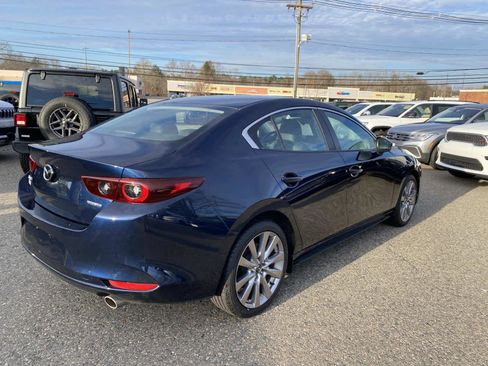 Used 2022 MAZDA MAZDA3 s image 3