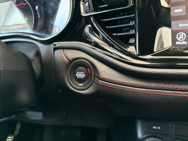 Used 2023 Dodge Durango GT AWD/4WD image 16
