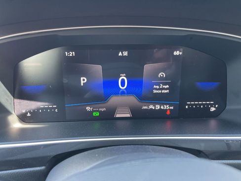 Used 2024 Volkswagen Tiguan S image 9