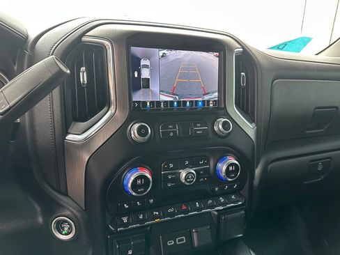 Used 2023 GMC Sierra 2500 Denali w/ Denali Ultimate Package image 17