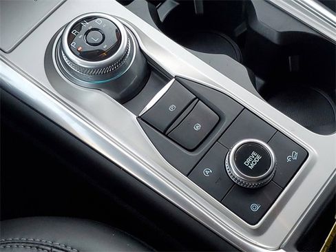 Certified 2023 Ford Explorer XLT w/ Equipment Group 202A image 25