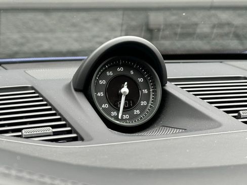 Used 2024 Porsche 911 Carrera GTS image 28