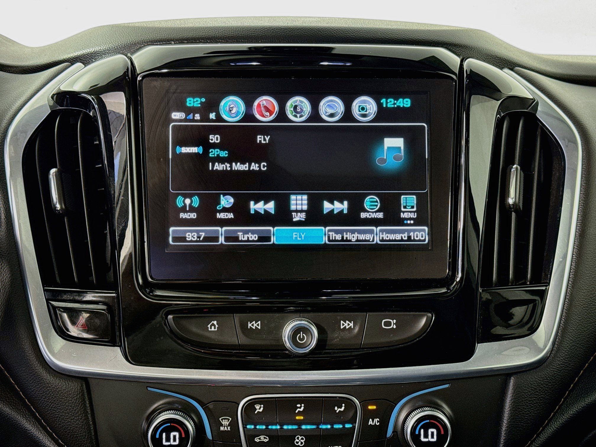 Used 2019 Chevrolet Traverse LT w/ LT Premium Package AWD/4WD image 15