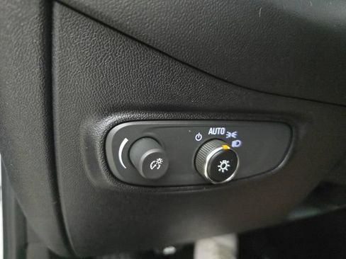 Used 2019 Chevrolet Equinox LT AWD/4WD image 23