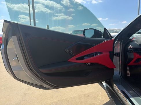 Used 2024 Chevrolet Corvette Stingray Premium Cpe w/ Z51 Performance Package RWD image 16
