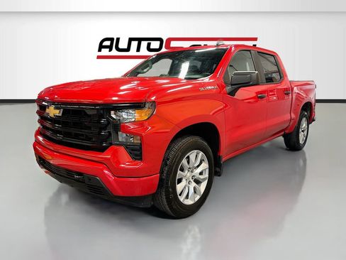 Used 2023 Chevrolet Silverado 1500 Custom AWD/4WD image 3