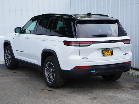 Used 2022 Jeep Grand Cherokee Trailhawk AWD/4WD image 4